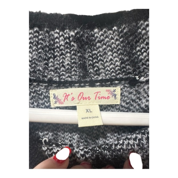 new with tags its our time gray cheetah print sweater - Picture 2 of 4